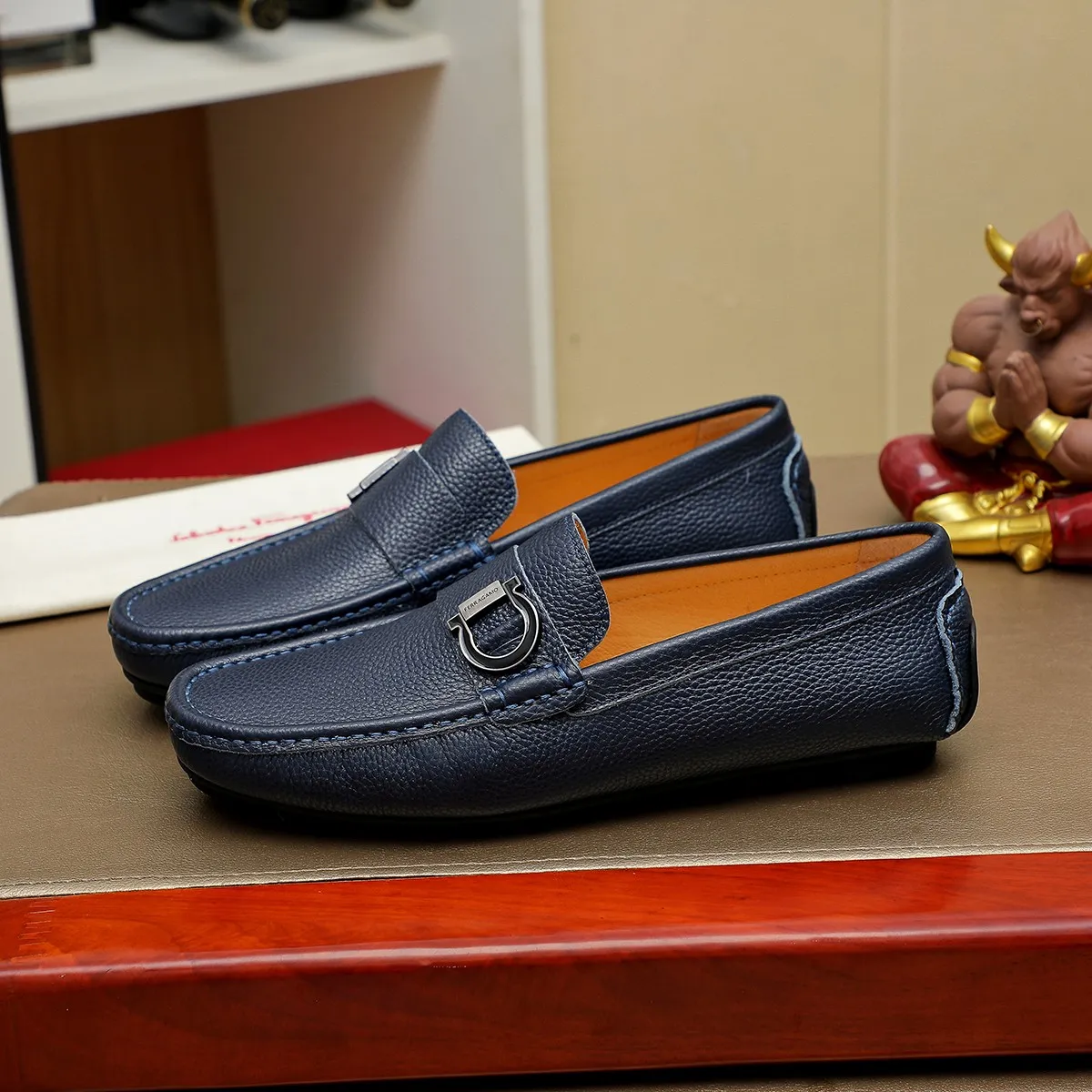 Men's shoes 💰360 🕷🕷【Ferragamo】Ferragamo Popular fashionable casual slip-on shoes🇨🇳Official website counter 1:1 production, original mold opening💯Good quality visible, imported high-end first-layer calfskin, luxurious pigskin lining🌿Very clear texture, high-quality waterproof, non-slip and wear-resistant outsole🎋High quality and low price, truly handmade🍓Color, code number 38-45